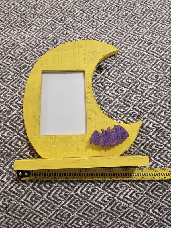Halloween 4×6 Picture Frame–Moon Bat See Description And Pictures