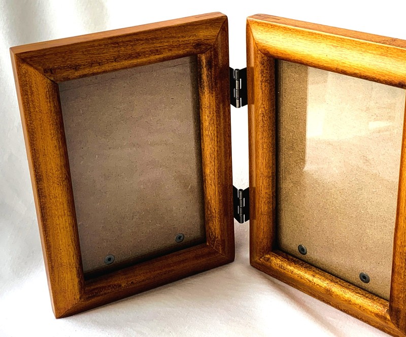 AC Moore Hinged Double Photo Frame 2-OP Medford Domed Walnut Wood Finish 4x6