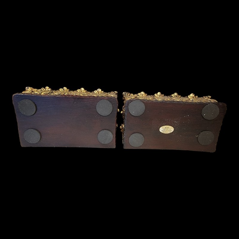 Lion Bookends Pair Faux Wood & Gold Leaf Resin 5.5" gallery