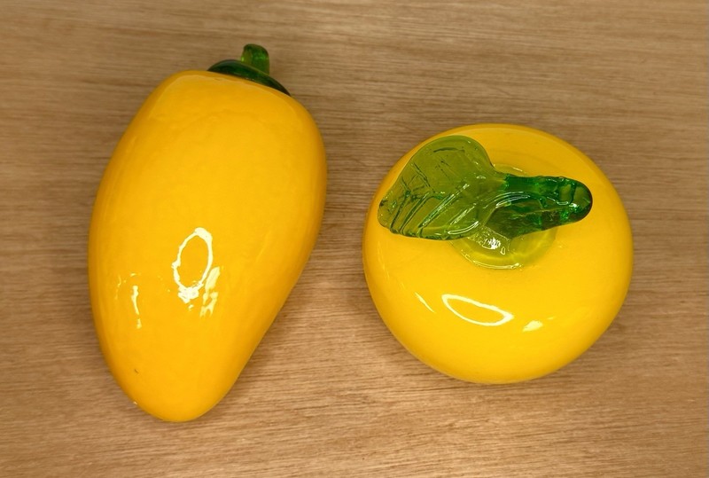 Murano Style Art Glass Fruit and Vegetable Set Of 2.