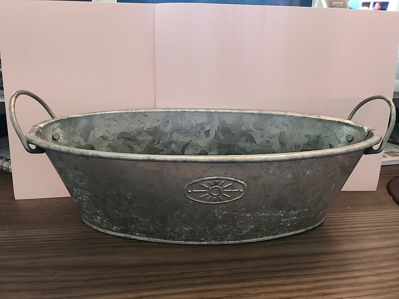 Metal Container Unbranded Oval with Handles Silver Tone Metal
