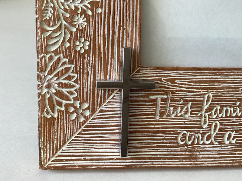 Hallmark Family Photo Frame Faith Hope Love Wood Texture Cross Floral Design 9”L gallery