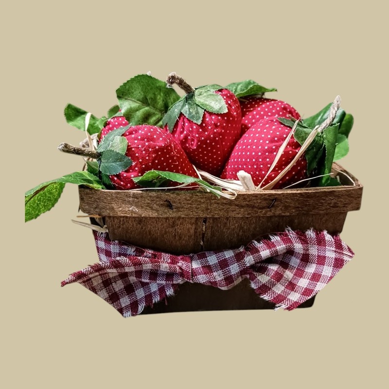 Handmade fabric strawberries in basket-Set of 7-8 pcs– Farmhouse–Tier Tray