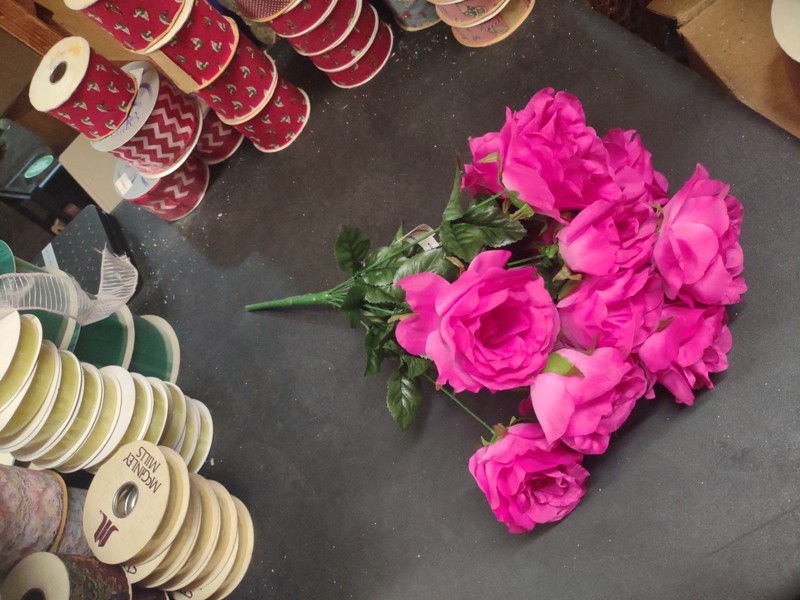 Big Mixed Pearl Rose Bush, Fuchsia Hot Pink Silk, 5" Large Roses, 12 Stems gallery
