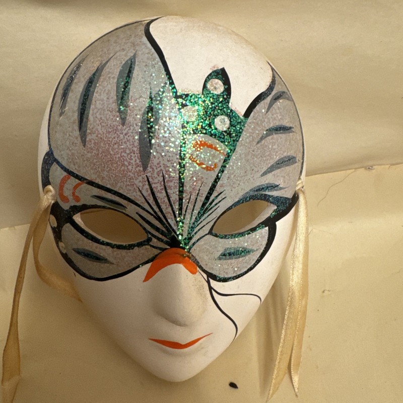 Capodimonte Theater Mask Italian Porcelain 8 inch one and 5 inch 2 gallery