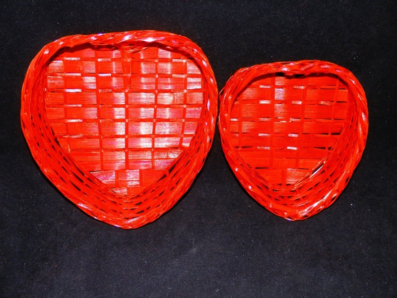 Set of 2 Heart Shaped Red Nesting Baskets