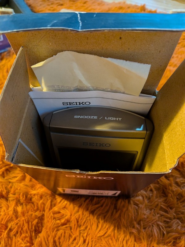 Seiko R-Wave Atomic Clock Radio Controlled Tested Working gallery