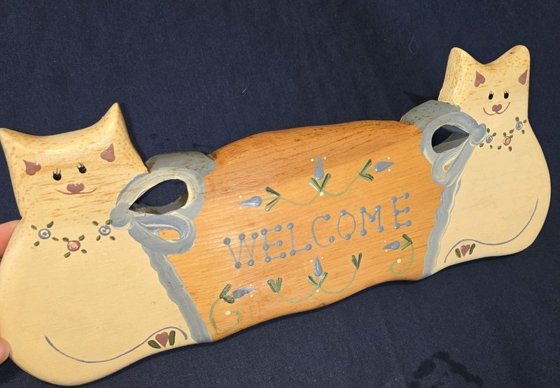 Vintage Folk Art Style Hand painted Wooden Cat Welcome Sign 14×5″