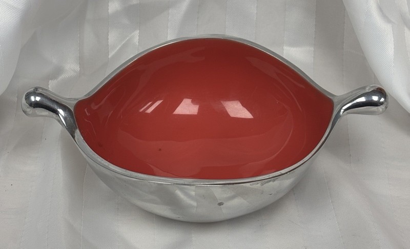 Designer NIMA OBEROI LUNARES Enameled Aluminium POD Bowl Crimson - Modernist gallery