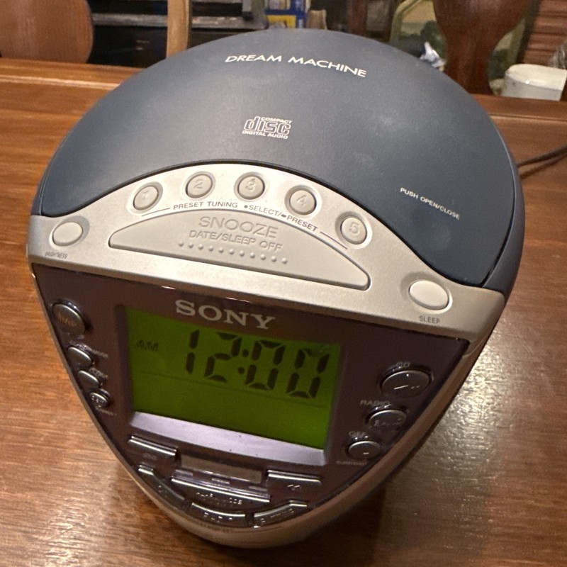 Sony Dream Machine ICF-CD843V AM FM Radio CD Player Alarm Clock Tested WORKING