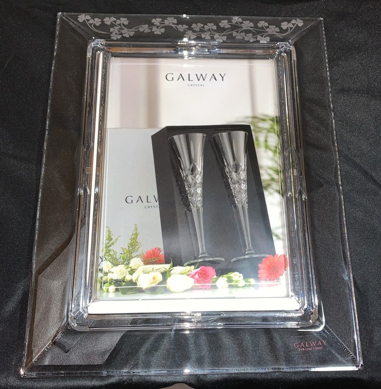 Crystal Etched Shamrocks Picture Frame 8×10 Wedding Gift Irish New In Box.
