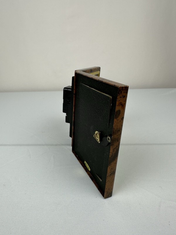 High Class Clock Photo Frame 4.5” foldable 1 AA battery not included Brown gallery