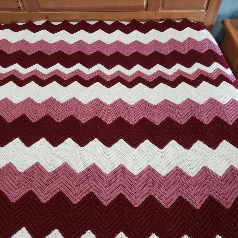 Vtg Chevron Afghan Blanket 76x100 Grandmacore Crochet Mauve Pink Cream 70s Retro gallery