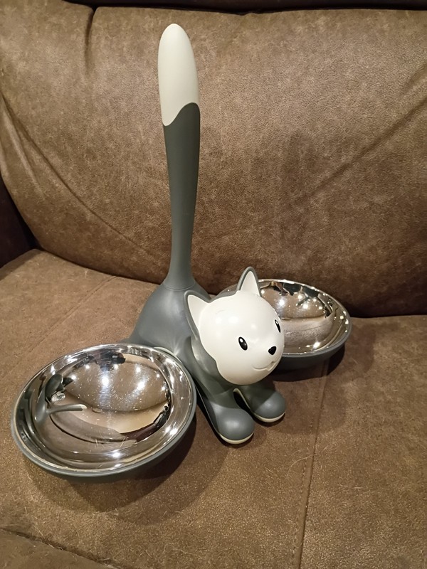 Alessi Tigrito Cat Double Pet Bowl by Miriam Mirri – Cute Designer Cat Dish