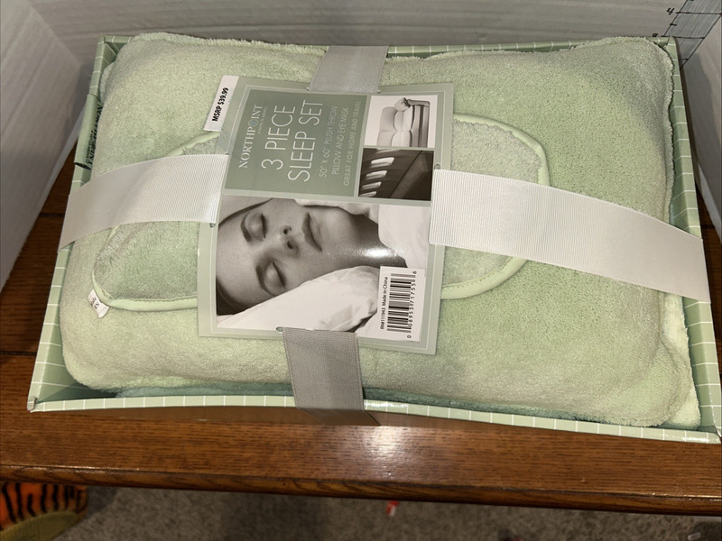 North Point Plush Throw,+ PILLOW +SLEEP MASK lime green (50" x 60") - NWT gallery