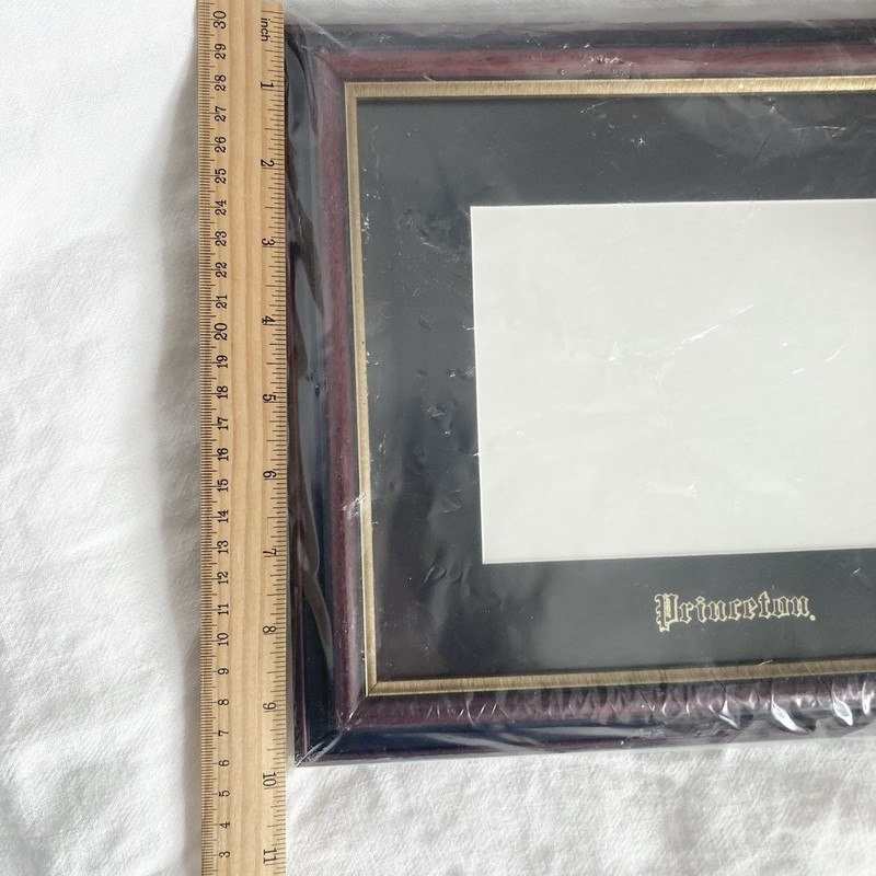 Princeton 5x7" Photo Frame w/ Gold Foil Embossed Mat gallery
