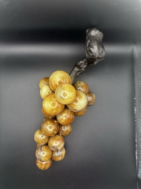 Vintage MCM ALABASTER MARBLE GRAPES CLUSTER BUNCH stone Fruit mid century