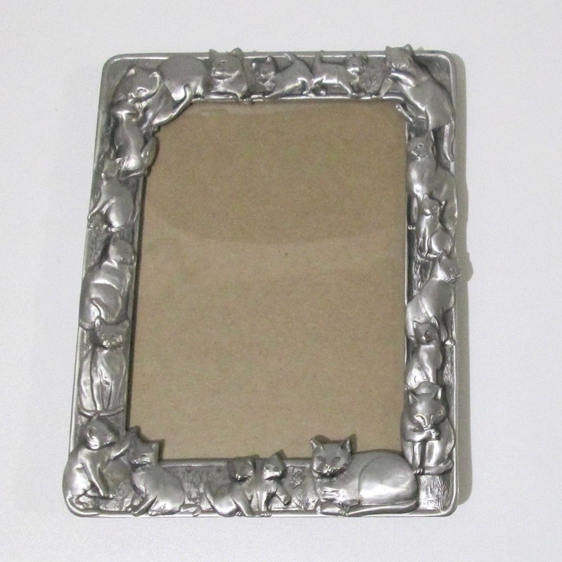 Vintage Seagull Pewter Picture Frame PF 230 Cats Border 4 x 6 Photo 1990
