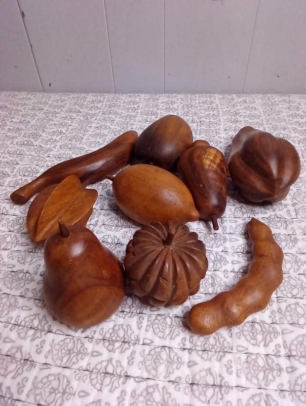 9 Vintage Wooden Fruit And Vegetable Set