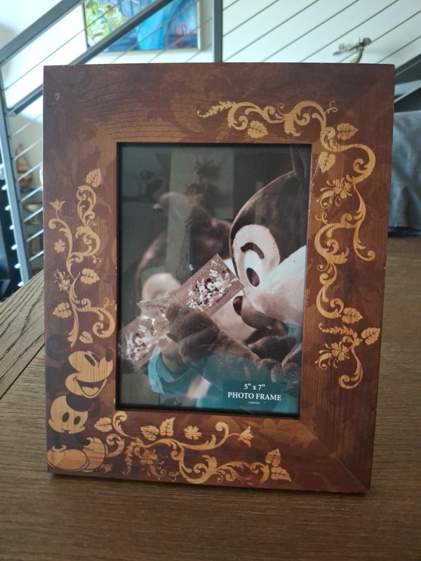 Disney Parks 5×7 inch Wood Mickey Mouse Picture Frame Magic!