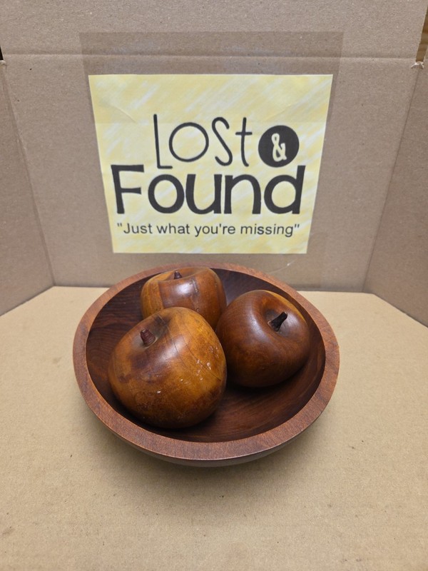 Carved Wooden Apples With Bowl Pamagranet decor *SEE PICS