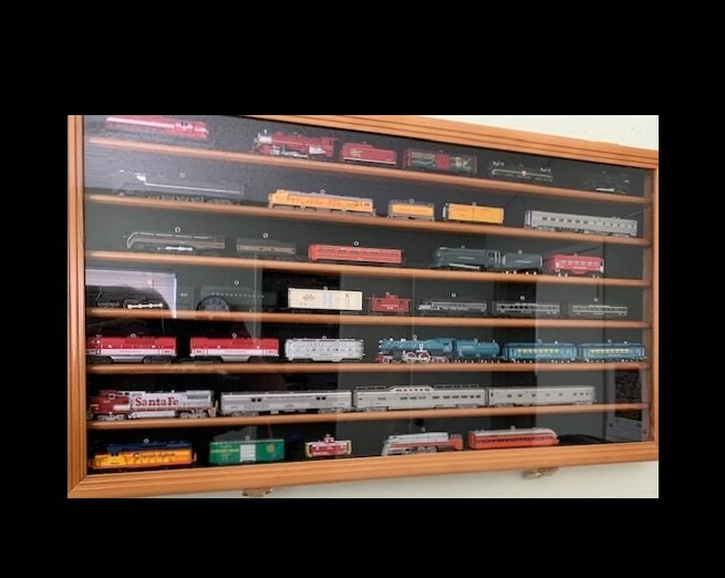 Train Display Case N Scale 7 Shelves Walnut Cabinet Railroad Car Locomotive Rack gallery
