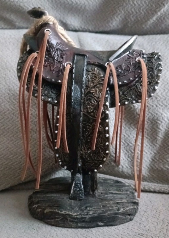 Hobby Lobby Western Cowboy Saddle Resin Decorative 8″ Figurine /476