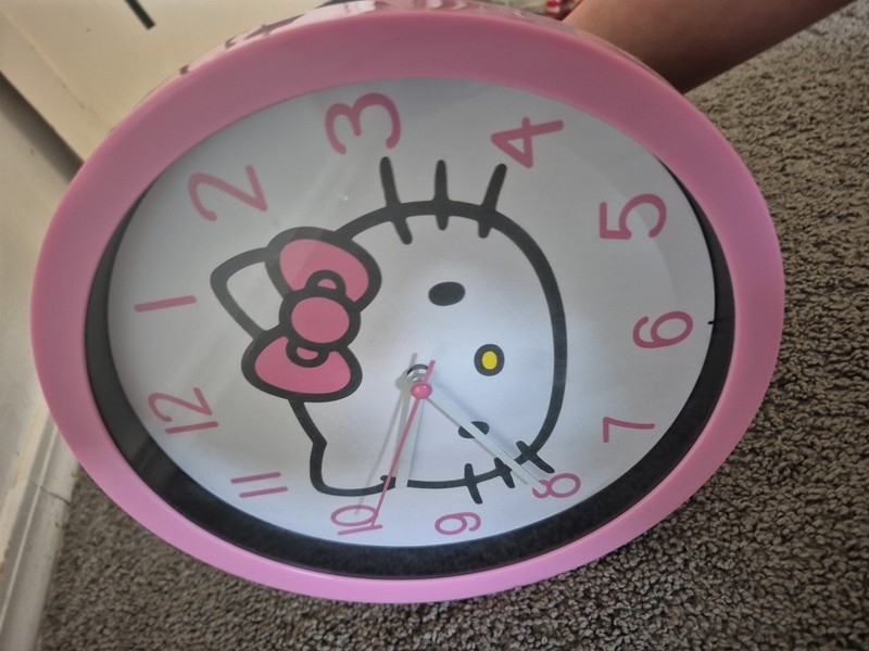 Hello Kitty Clock Pink Works (Gently Used) (Battery Not Included) gallery