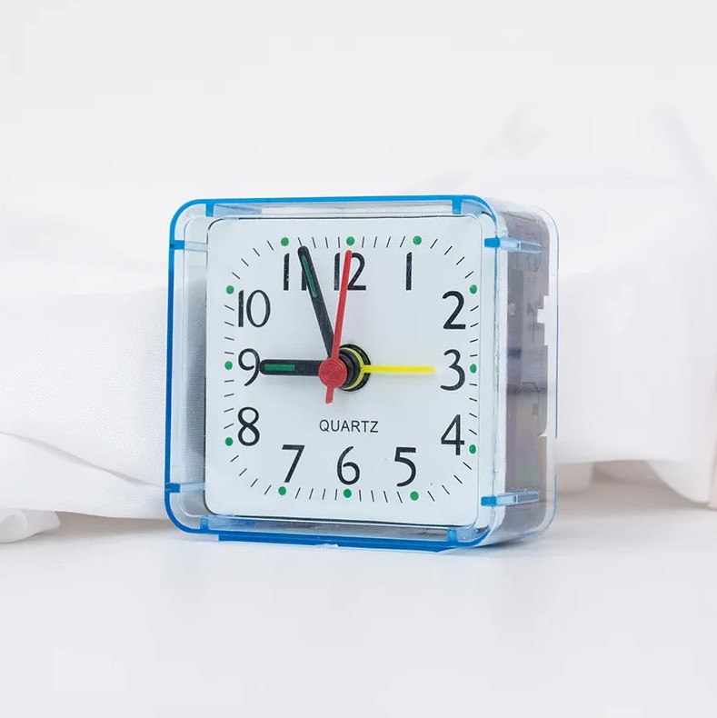 1 pc Mini Square Alarm Clock Compact Quartz Travel Desk Clock gallery