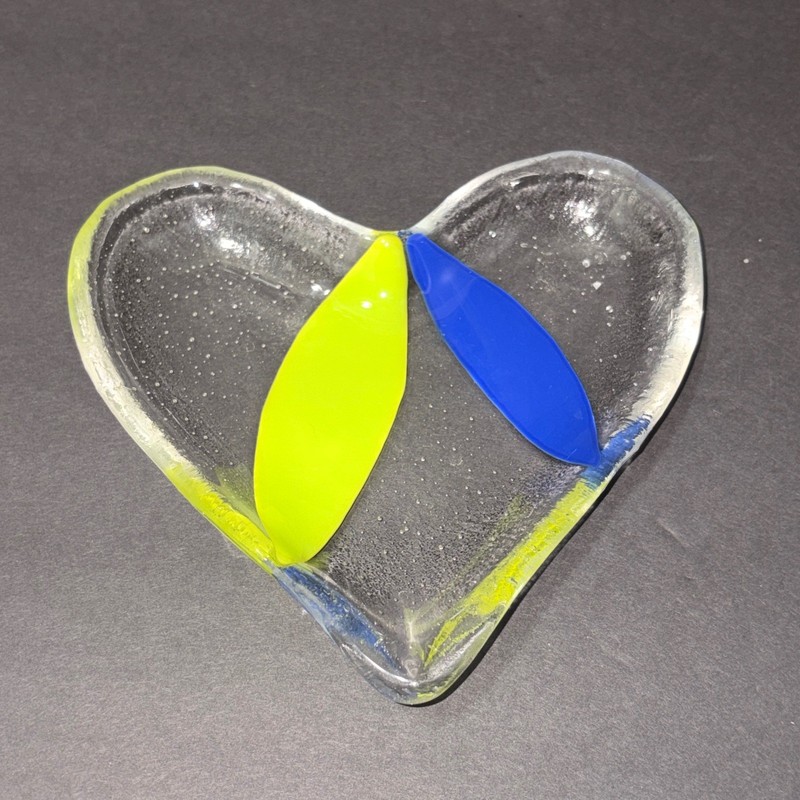 Handmade Fused Glass Heart Trinket Dish Clear Neon Yellow Blue Jewelry Tray 6in