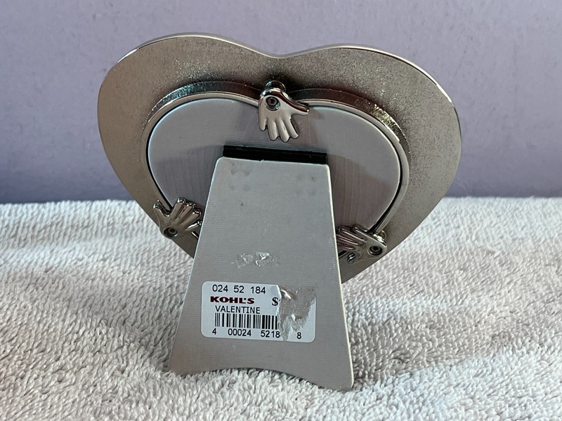 Photo Picture Frame Heart Shape red enamel border 2.5" X 2.5" Valentines AA2291 gallery