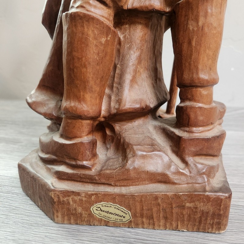 Vintage Hand Carved Wood Couple Farmer Farmerette Peasant Hobo Folk Art Cottage gallery
