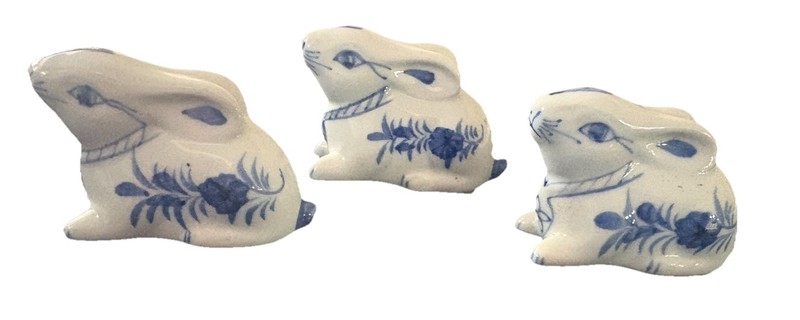 Pier 1 Imports S/3 Ceramic Rabbit Figurine Creamy White And Blue Leaf/Vine 3"x2"
