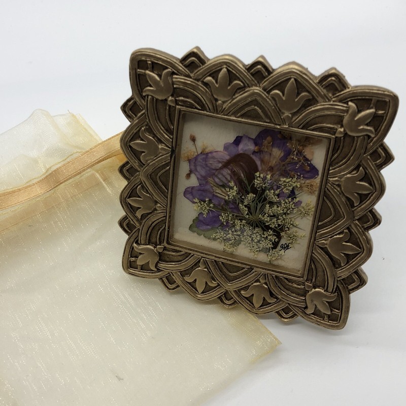 A UNIQUE Handmade FRAMED FLOWER Picture with Real Dried Flowers One-Of-A-Kind gallery