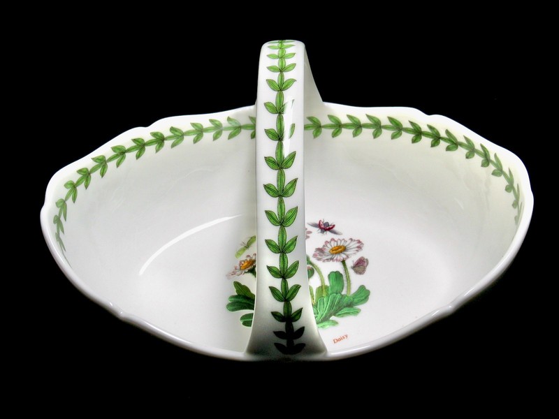 PORTMEIRION BOTANIC GARDEN 9" OVAL BASKET BELLIS PERENNIS DAISY M'S or F'S DAY gallery