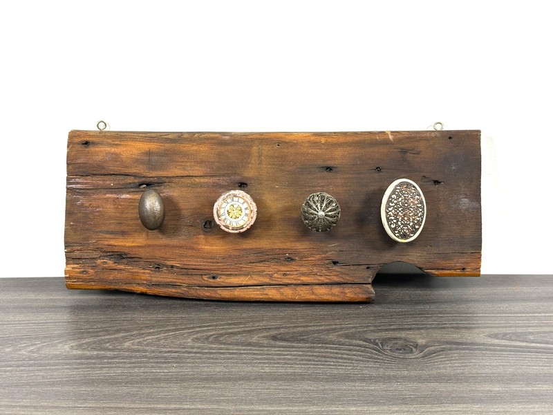 VTG Pull Knobs on Rustic Reclaimed Wood Plank Wall Hanging, Rustic Coat Hook