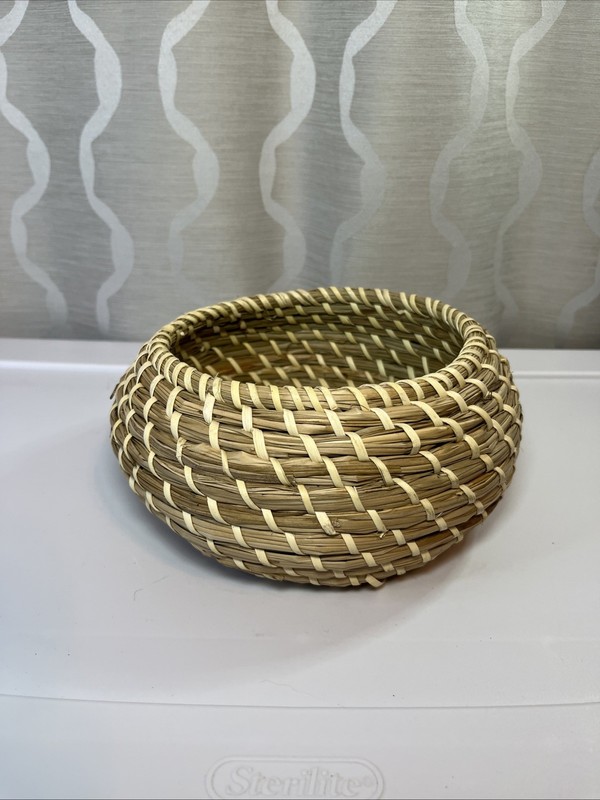 South Carolina Sweet Grass Basket Bowl Woven Round Coiled Natural Folk Art