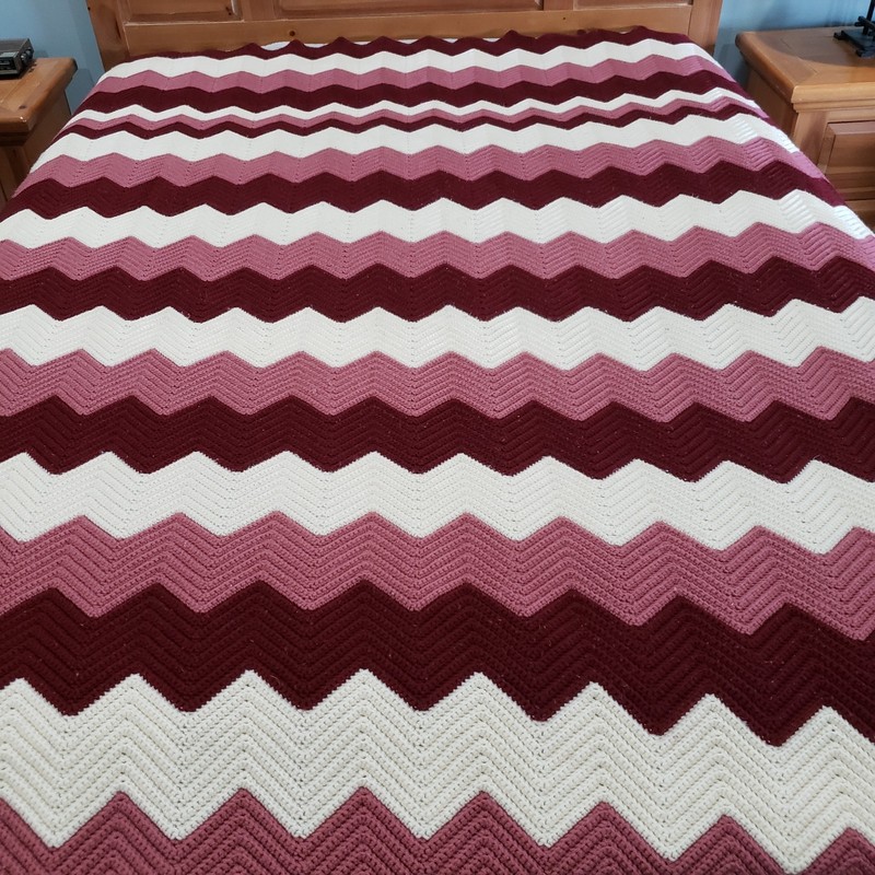 Vtg Chevron Afghan Blanket 76x100 Grandmacore Crochet Mauve Pink Cream 70s Retro gallery