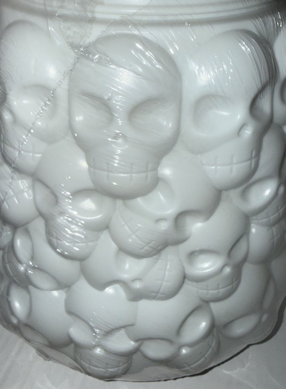 Stacking Skull Tree “Bone White” Plastic Gothic Decor Set Nesting Skulls New NWT gallery