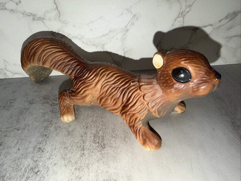 VTG Ceramic Red Squirrel Climber Japan Climbing Wall 10” Figurine COTTAGECORE