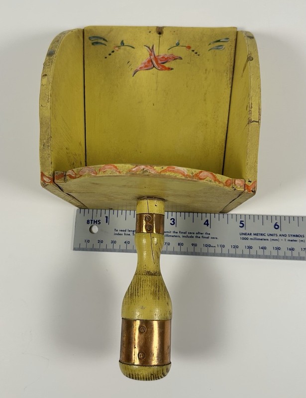 Folk Art Painted Wooden Grain Scoop Wall Decor Shelf Yellow Bird Antique gallery
