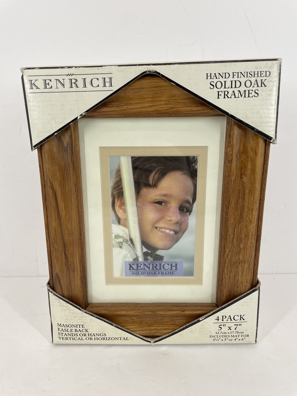 KENRICH Solid Oak Wood Picture Frames 5×7 Set of 4 with Mat for 3.5×5 or 4×6