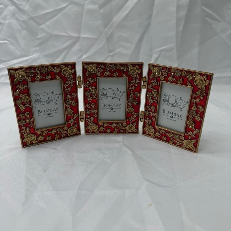 Bombay Company Red Gold Rose Floral Hinged Triptych Triple Picture Frame 2×3
