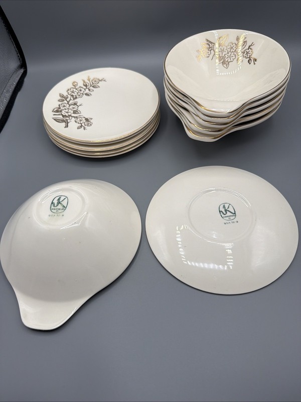 Vtg Set Handled Bowl Plate Set- Knowles USA 52-9 52-7 Gold Rim Floral design gallery