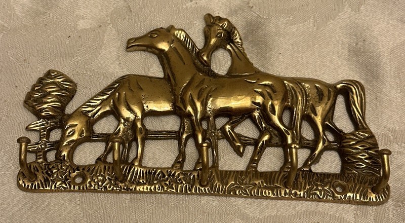 Antique Brass Key Rack with Horses Wall Rack Keyholder Horse Art 6X3.5”