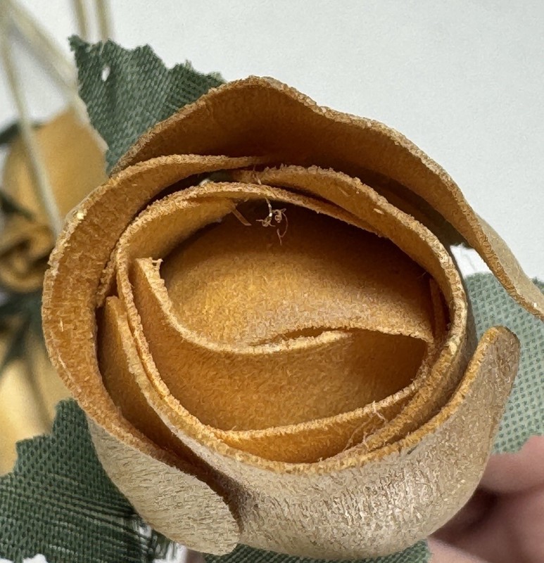 VTG Bouquet Of Wooden Roses Stem Flower Lot of 13 Brown Yellow Easter Holiday gallery
