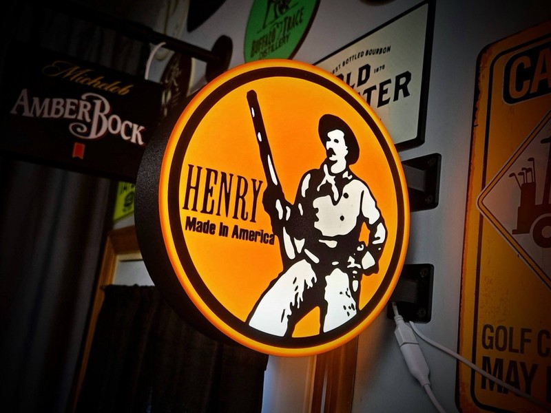 Henry Repeating Arms Round LED Light Box | USB Powered Firearm Display Sign