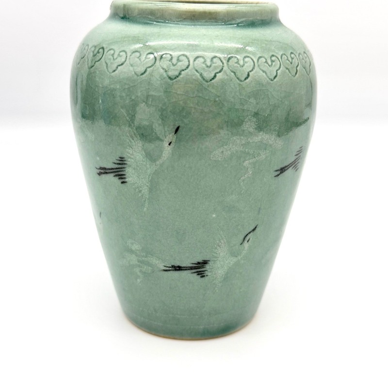 Bong-am Korean Celadon Sanggam Crackle Glaze Crane Cloud Small Vase 4.75″