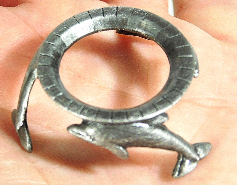 Sphere Display Stand DOLPHIN Design Small Size Dark Silver Color