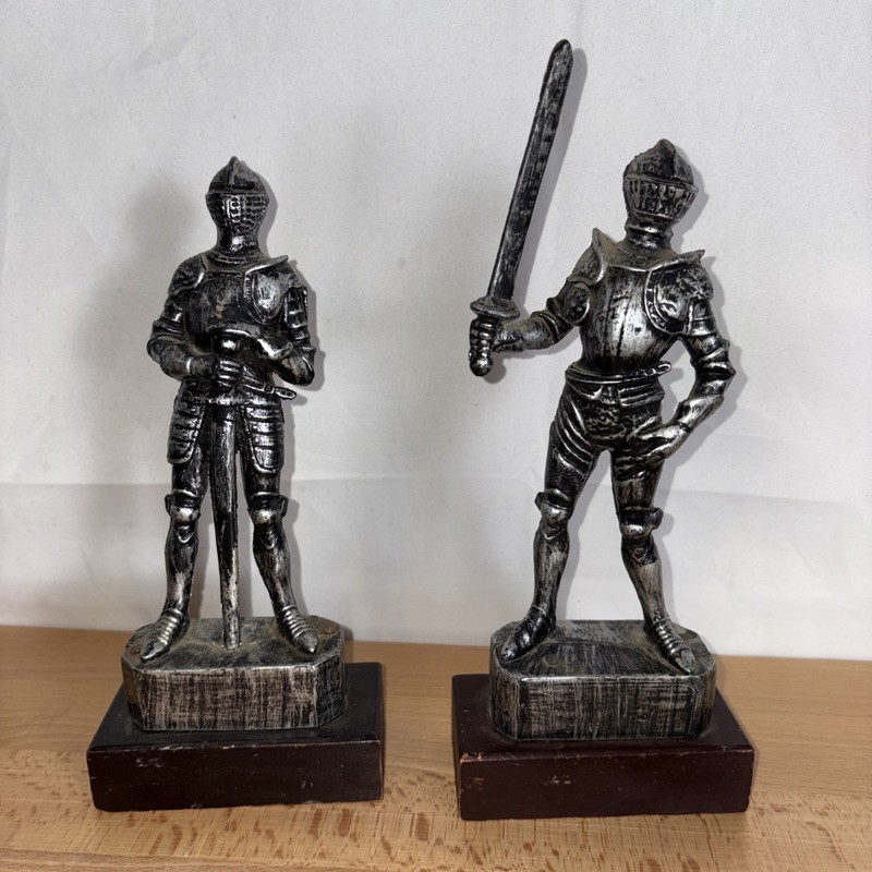 Set of 2 Medieval Knight with Sword Statuettes on Wood Base 9” Tall ~ Hong Kong